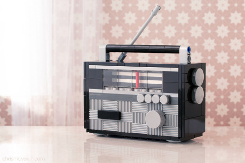 kockamaniahu:  My First Radio (’70s Edition) (by powerpig)