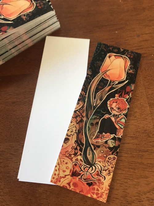 jshkflowerszine:PRODUCTION UPDATE!Our bookmarks, thank you cards and postcards have arrived! Unfor