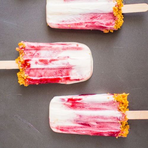 intensefoodcravings:Strawberry-Port Cheesecake Popsicles | The F&B Department