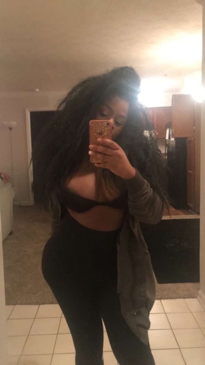 freakytgirl: When you’re 5’3, beautiful, thick, transgendered and employed with your own
