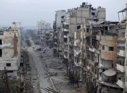 d-e-s-i-l-u-c-i-o-n-e-s:  first-love-is-not-forever:  Todos “PrayForParis”.  Si, ¿Y donde dejan a Siria?, 250.000 Muertos en Siria.. Y a nadie le importa. “PrayForTheWorld”.  •-•/