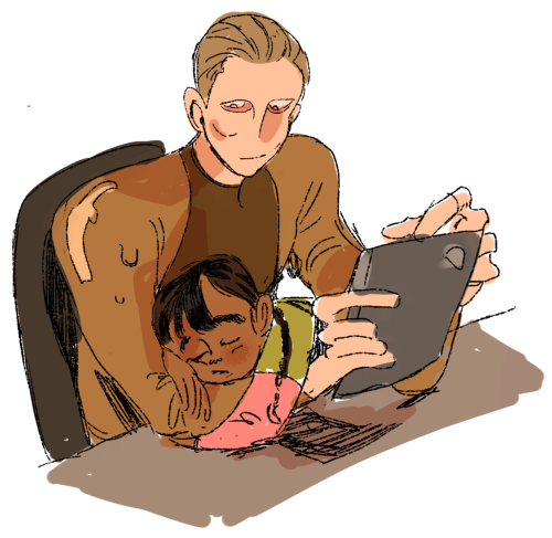 jadenvargen:stressed as hell but reading star trek books meantime and there’s one where odo babysits