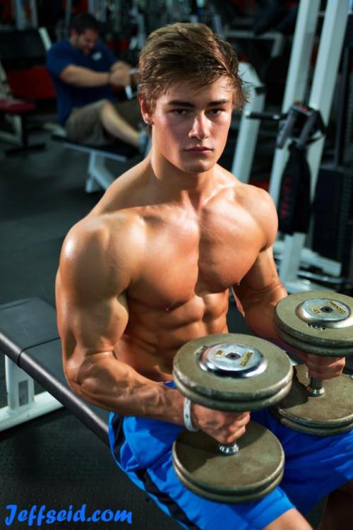 bobojb101:  Fitness model & hotty Jeff Seid More like this @ S4TW 