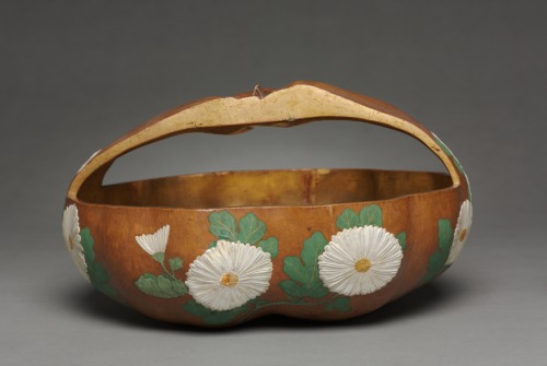 Gourd Basket with Chrysanthemum Design, Ogata Korin, 1700s, Cleveland Museum of Art: Japanese ArtThi