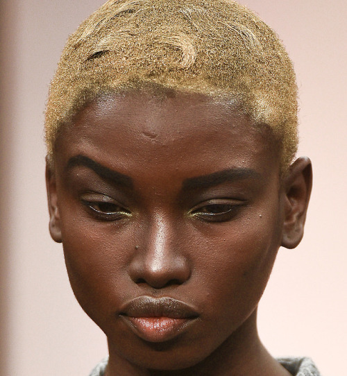 outfit-awards:Unfriendly Black hotties 