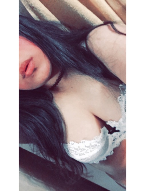 littlemiss-xxx:  Fuck me like a slut💕