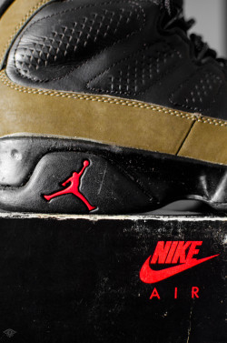 bvsedjesus:  Nike Air Jordan 1993 IX