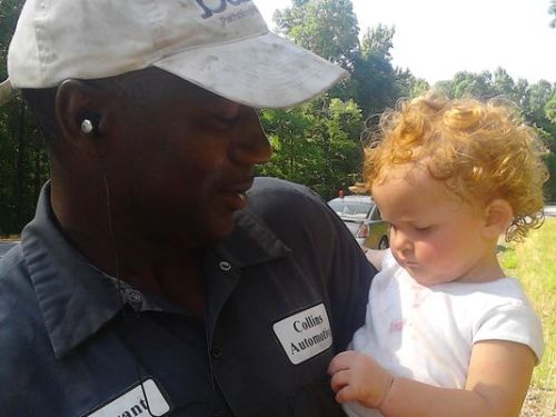 peaceloveandafropuffs: scandal-whipped: cherryseltzer: Man Saves Baby Crawling Near HighwayA Georgia