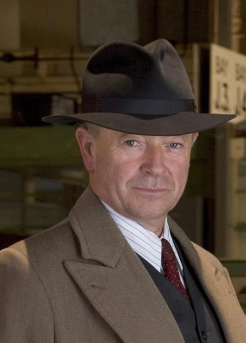 britishdetectives: abjectadmirer: flybybee: britishdetectives: Christopher Foyle Sweetheart. I just 