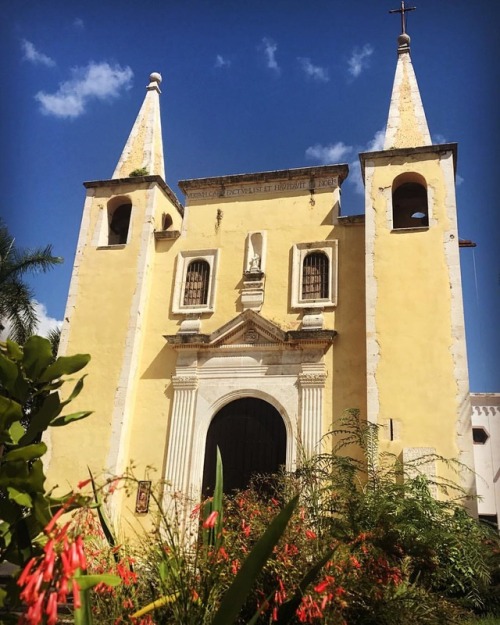 Santa Ana #merida #iglesiasdeyucatan #yucatanturismo (en Iglesia de Santa Ana) https://www.instagram