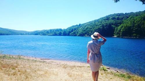 Enjoying summer ☀️ #summer  #storiesoffashion #southfrance #lakelove #lake #vacation #france #france