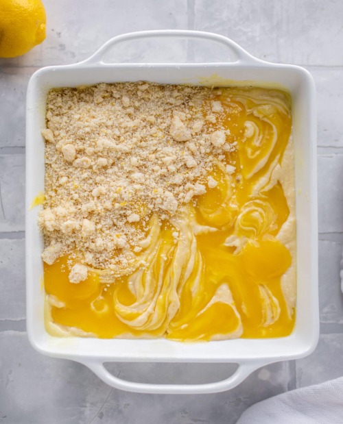 sweetoothgirl:  lemon crumb cake