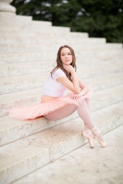 razumichin2:  Ballerina in pink tutu skirt