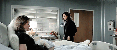 indigowaterbears:amelia shepherd in every episode (ga): 12x09 The Sound of Silence↳ “I know I’m a me