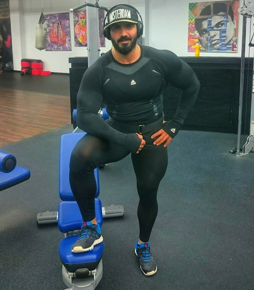 misterunivers:god bless bodybuilders in lycra clothes  ID? Also, I agree.