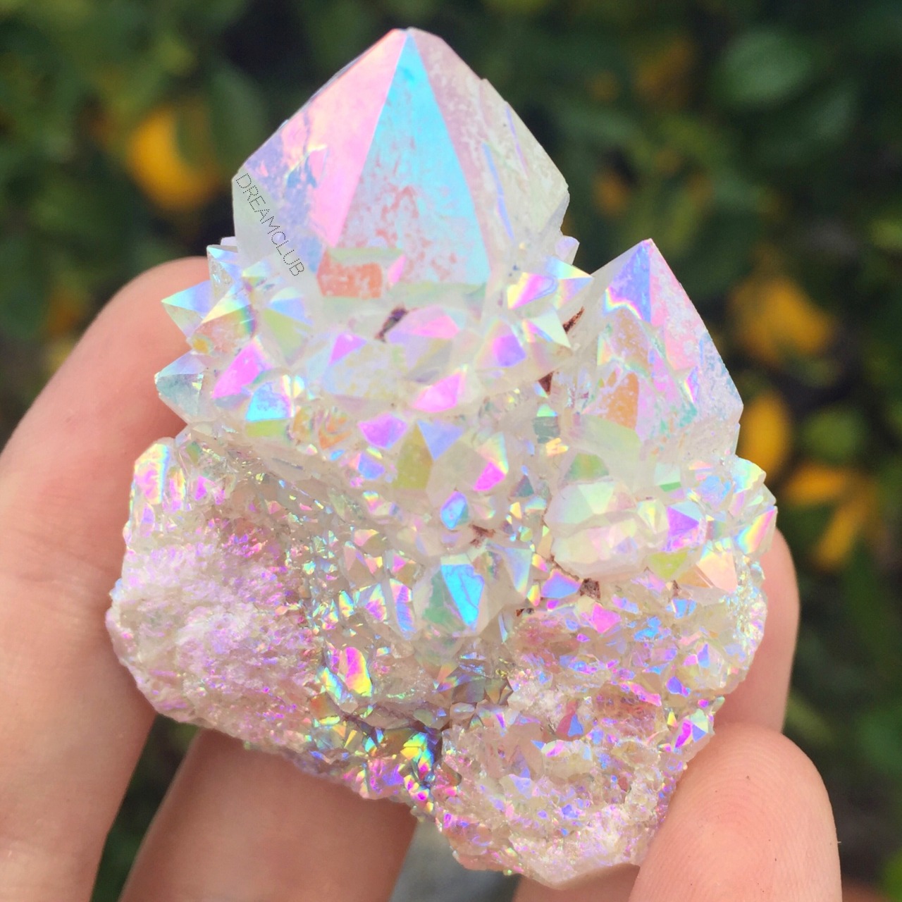 cosmicdreamclub:  Moonbeam aura fairy quartz ✨🌈💎🌸🌙☄