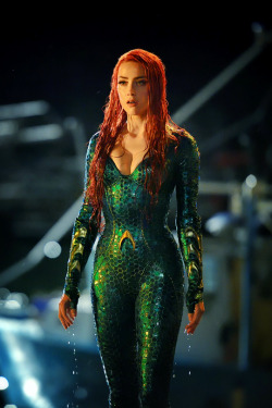 dcfilms:First look at Amber Heard as Mera