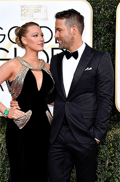 Blake Lively attends the 74th Annual Golden Globe Awards at The Beverly Hilton Hotel on January 8, 2