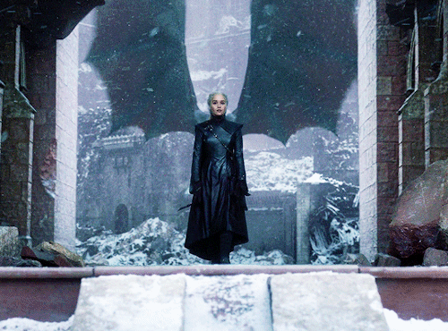 dianas-bishop:  Daenerys Targaryen | Game of Thrones S8 Ep 06 “The Iron Throne”