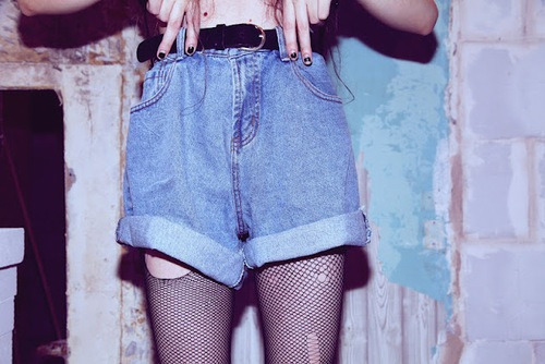 lesbianslovesatan:  magical-grunge:  ❤️🌙lonely hearts club🌙❤  xx im not human xx
