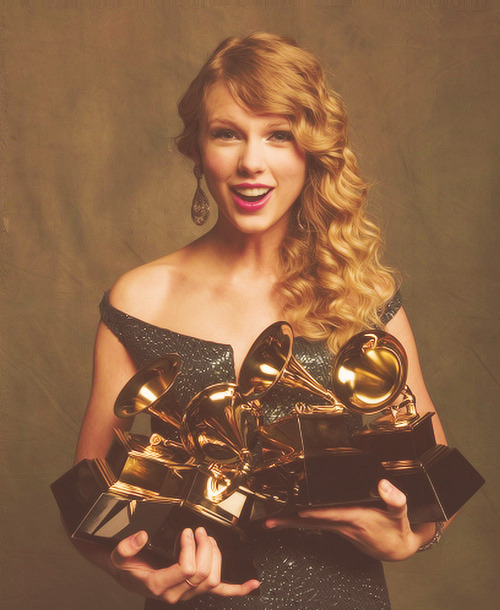 theteensandthefashion:taylor swift grammys | Tumblr on We Heart Itweheartit.com/entry/6994663