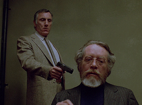 sci-fi-gifs:We’re gonna do this the scanner way. I’m gonna suck your brain dry! Everything you are is gonna become me.Scanners (1981) dir. David Cronenberg