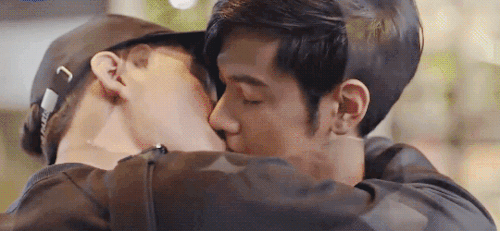 Cutest P'Arthit act ever