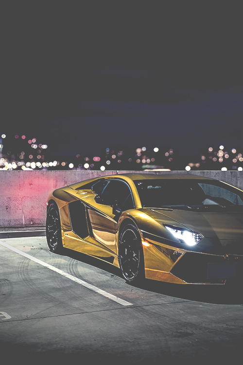 location54:  Golden Chrome Aventador / Source / Location54