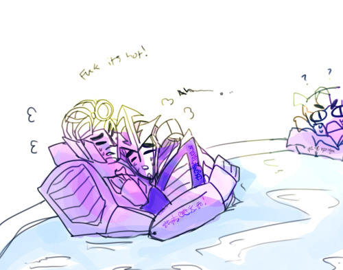 wiingu:  i can just imagine the robots dying in the heat and drift becomes a lazy pile of robot // summertime sadness