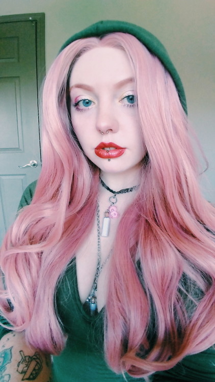kitty-kiu: mein-fleischwolf: wishie113: kitty-kiu:  they/them  You guys need to check out this badas