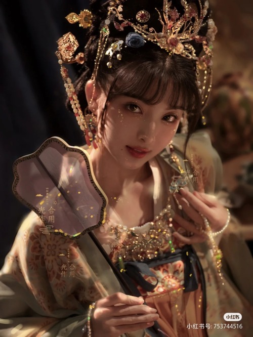 Fantasy Fashion Inspired By Various Historical Fashion In Tang Dyansty (arabian, Central Asia, Hanfu,