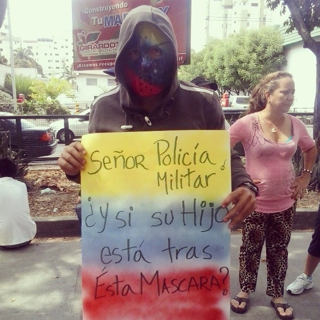 heytinoishere:  #Venezuela #sos #Maracay #15F 