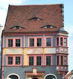 comfortableinteriors-blog:spooky house in gorlitz