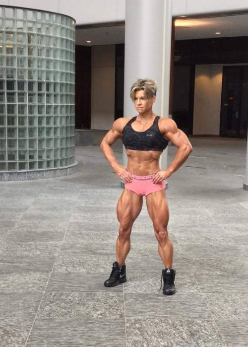 Porn Female muscle photos