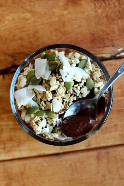 garden-of-vegan:  Chocolate avocado pudding