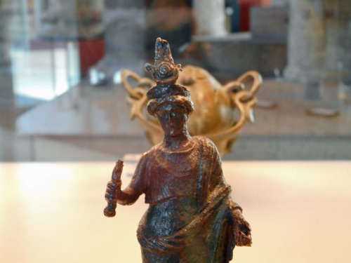 dwellerinthelibrary:A Second Century CE Roman bronze statuette of Isis, found in Cologne and now in 