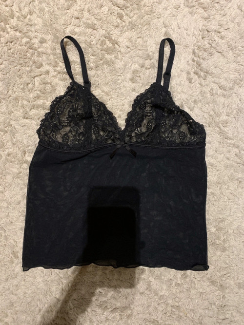 Can Someone Help Me Find A Top Like This, Please?