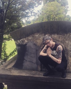queer-punk:  Cemetery again