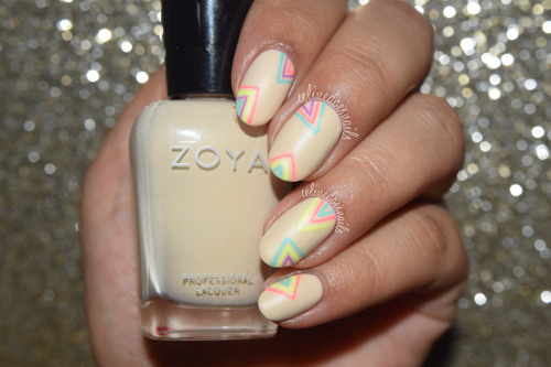 simple nude and neon triangles! this mani was done in collaboration with Judit of JudyRox on instagr