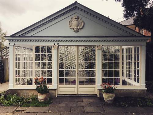 I would have this orangery filled with pelargoniums!. #gardens Via #tradechap//www.instagram.com