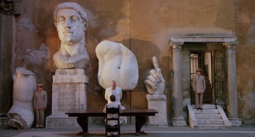 caballerodelatristefigura:The Belly of an Architect · Peter Greenaway (1987)