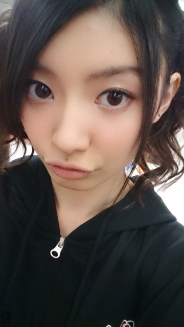 z3144228ii:  武藤十夢Shared publicly  -  9:43 PM  こんばんわー！今日はラジオの収録からのレコーディングからのレッスンだったよ♪すっごく充実してて、楽しい1日だったなあ(*´∀｀)ラジオは華怜も一緒だったんだけど、思ったよりも元気そうでよかった(^^)！元気のない華怜なんて嫌だからね(￣▽￣)私も体調には気をつけよう。みんなも気をつけてねー！！ではでは今日はいつもよりちょっと早めに寝ます(^o^)おやすみ～☆