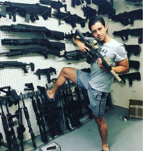 tacticalsquad:    tacticalminded  Is that the dude from Disney channel??? 🤣😂 right on man👏👌 Josh Peck  Haha “ watch out Oprah” he’s got more than a car now 😂😂