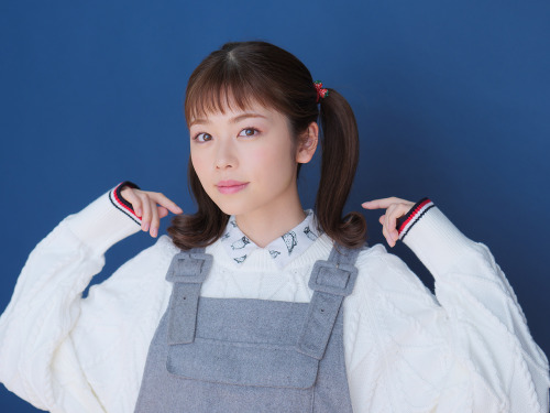 sakamichiclips: PICK UP ACTRESS 小芝風花 [2020.04]