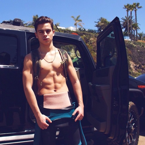 tabloidheat101:  Jake T Austin adult photos