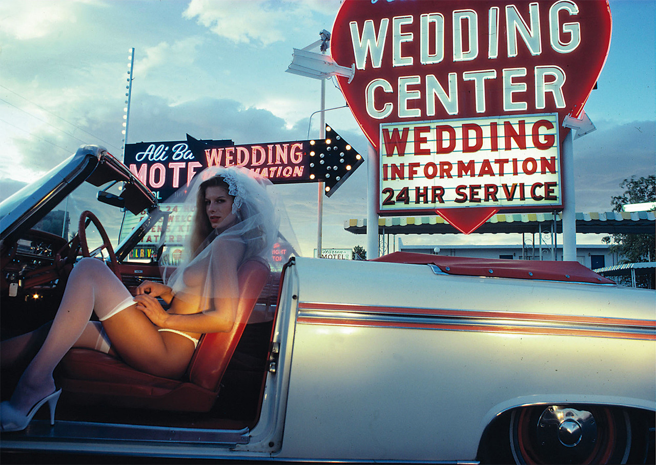 vintagelasvegas: “Wedding, Las Vegas, 1981” by Uwe Ommer Ali Baba Motel &amp;