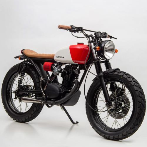 Sweet CB: 1973 Honda CB125 by @slipstreamcreations, built for SoCal native Natalia: “As much a