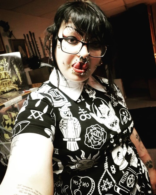 nameless-ghoulx - Yay shirt from Killstar came....