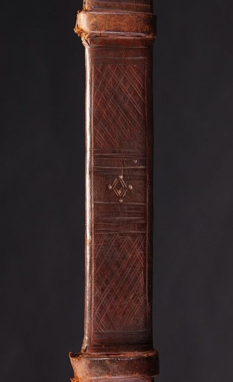 art-of-swords:  Kaskara SwordDated: late 19th or early 20th centuryPlace of Origin: Sudan, AfricaMeasurements: overall length 40 inches (101.6cm); blade length 34 inches (86.3cm)The handle of the sword is wrapped in leather, while the cross guard is made