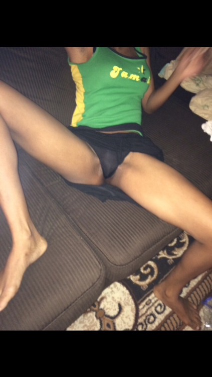 worldstargirlsads:  Worldstargirls.com     Best leg spread